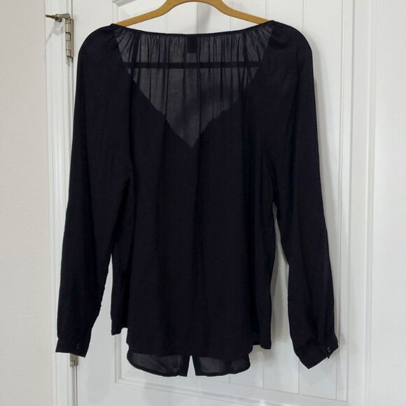 Old Navy Ladies Black Gathered Neckline Sheer Rayon Blouse, Size Large - Picture 5 of 5